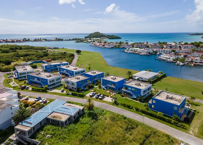 Harbour Island Residences