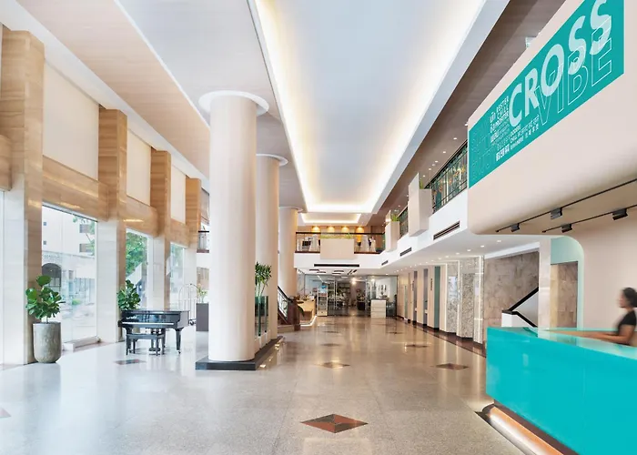 Design hotel Cross Vibe Bangkok Srinakarin