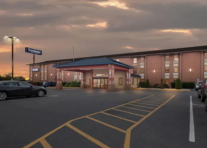 Pet Friendly hotel: Travelodge By Wyndham Winchester