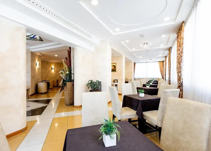 Hotel Con Piscina Palm Beach B&B Sea View