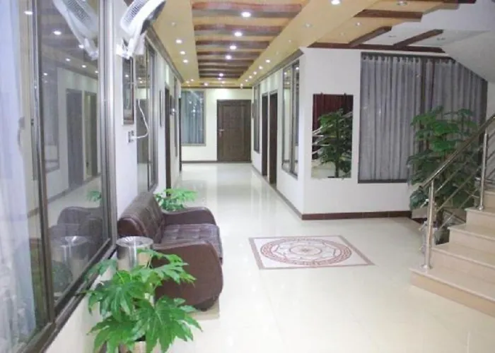 Cheap hotels City Paradise