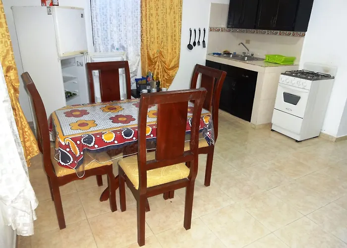 Aparta Hotel El Sol, Home Near Airport Sdq