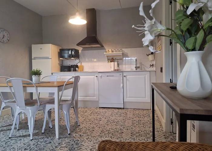 Apartamentos El Llanin