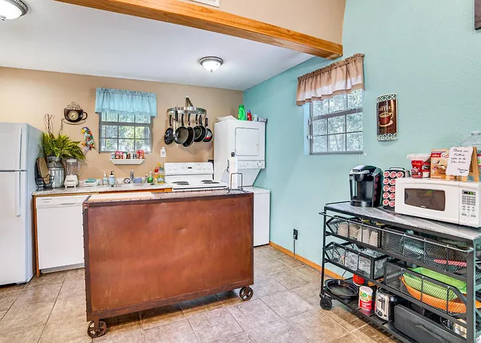 1 Mi To Park & Boat Ramp! Lake Texoma Retreat