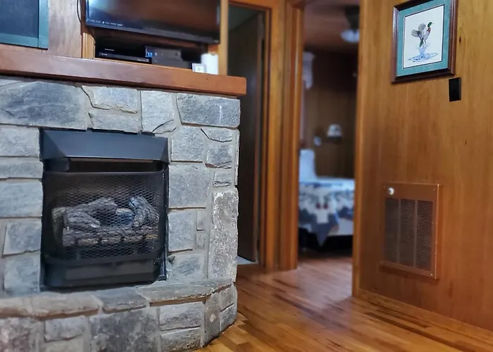 Cozy Creek Cottages