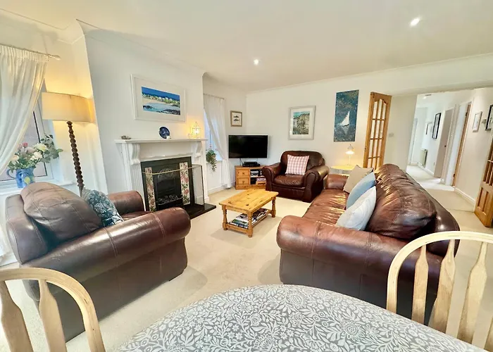 Cynefin- 3 Bed, 2 Bath-1 X En-Suite, Detcahed Bunglaow- Pet Friendly