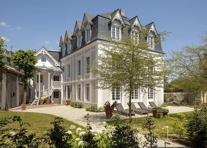 Saint-Delis - La Maison Du Peintre - Relais&Châteaux