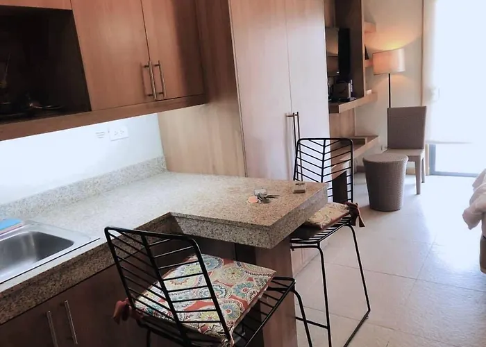 City Suites Ramos Tower