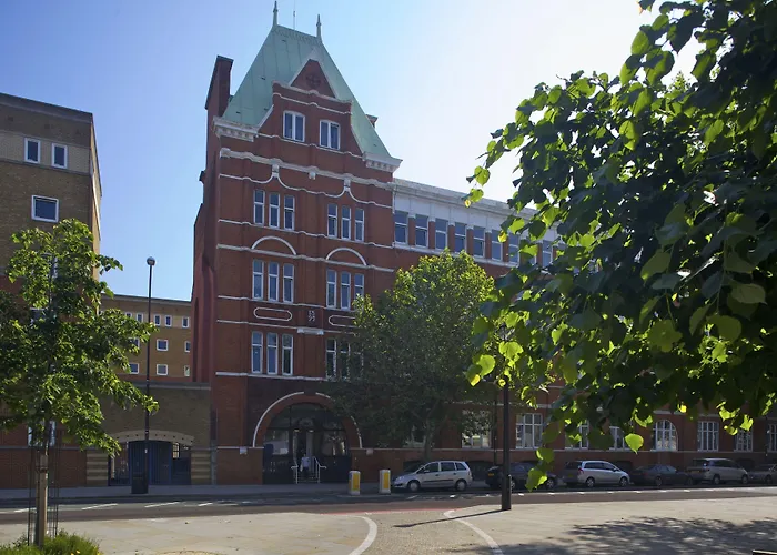 Great Dover Street Apartments