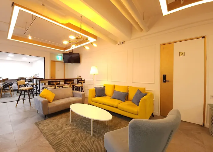Oyo Hostel Myeongdong 5
