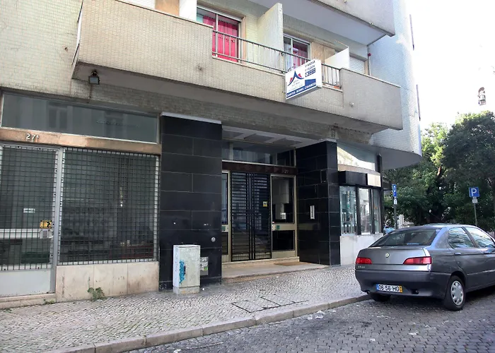  Lisbon Suite Home