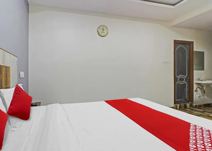 Central hotel: Hotel O Sri Sai Regency