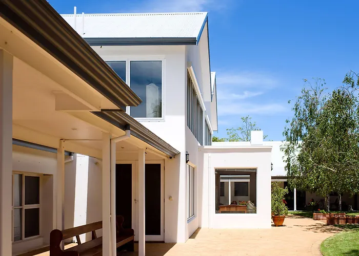 Fairlawn Estate