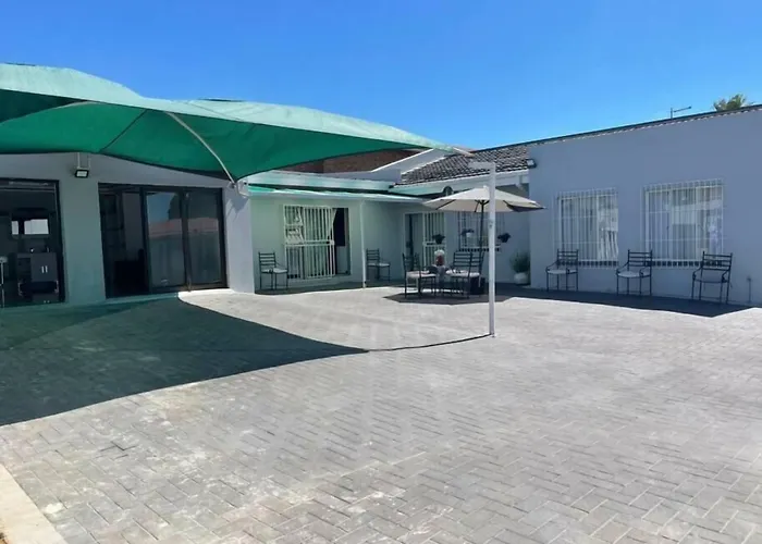 Luxury hotel only: Semeni Asante Guesthouse