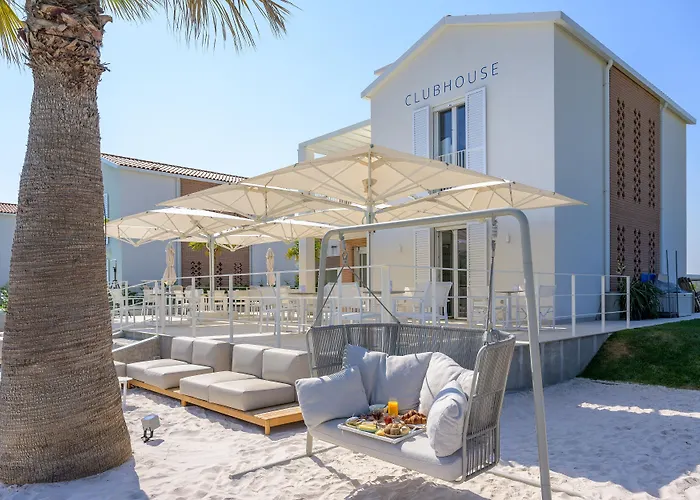 Albergo a parte: Pareus Beach Resort