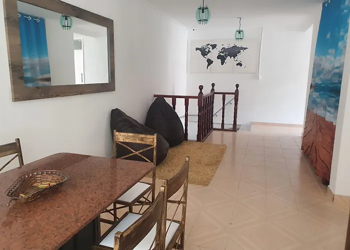 Apartamento: Hostel Airport Rooms