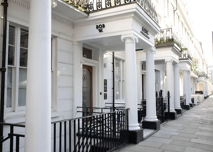 Bob W London Paddington