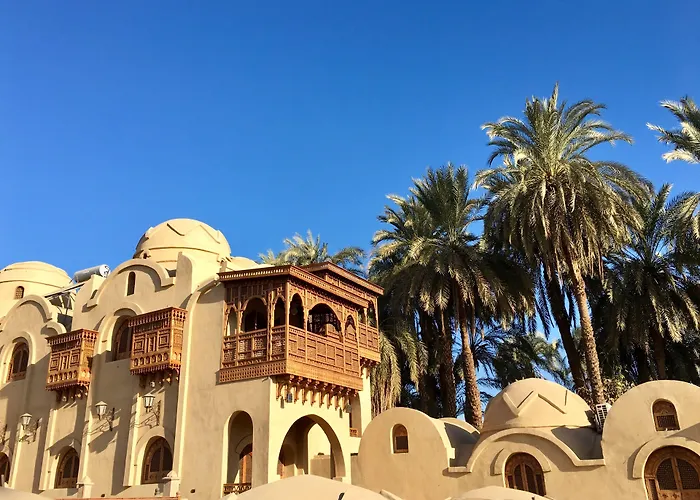 Resort: Djorff Palace