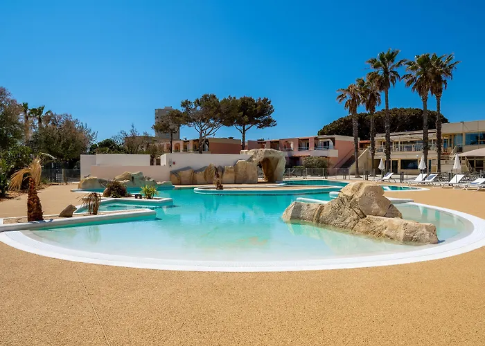 Hôtel de luxe: Village de Vacances L'Oustal Del Mar