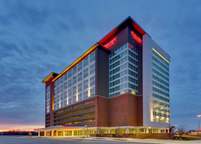 Hotel with pool: Drury Plaza Hotel Dallas Richardson