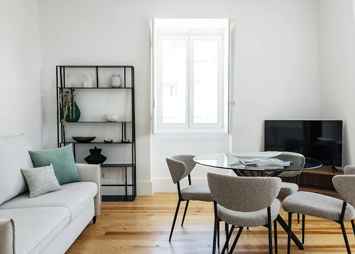 Hotel familiare: The House On The Pink Street In Lisbon