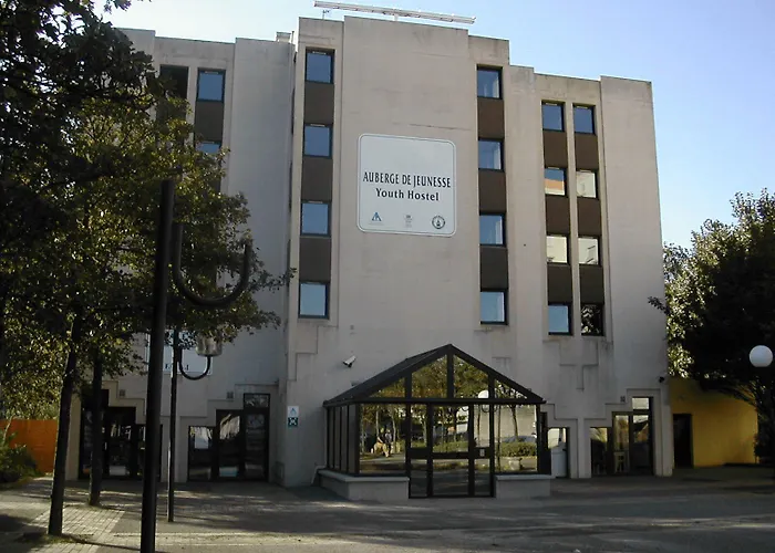 Hotel pres du College: Auberge de Jeunesse HI Boulogne-sur-Mer