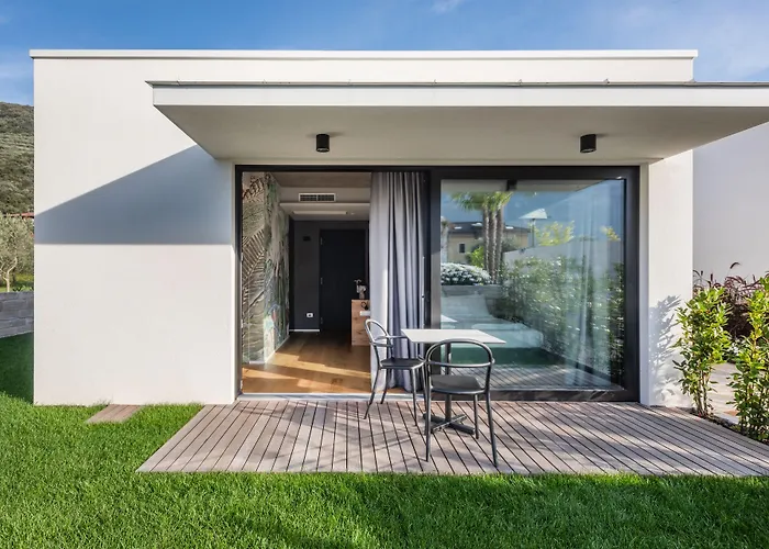 Oleeva Garda Living - Adults Only