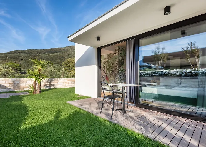 Oleeva Garda Living - Adults Only