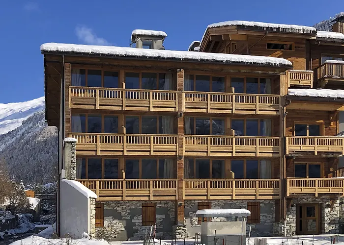 Ski Lodge - Chambres & Appartements - Village Montana