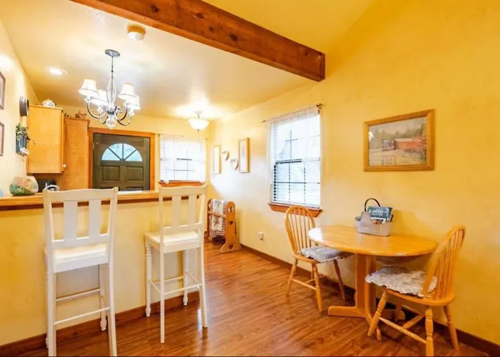 Sweet Cabin Rental For Family-Friendly Getaway Near New Braunfels, Texas