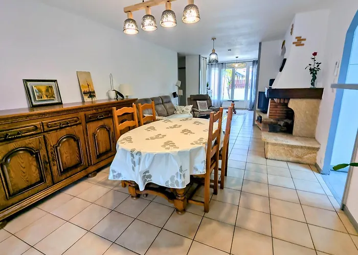 Maison 3 étoiles climatisée, jardin, parking, proche centre et thermes