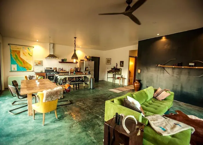 Amazing Lone Pine Cabin For Glamping In California