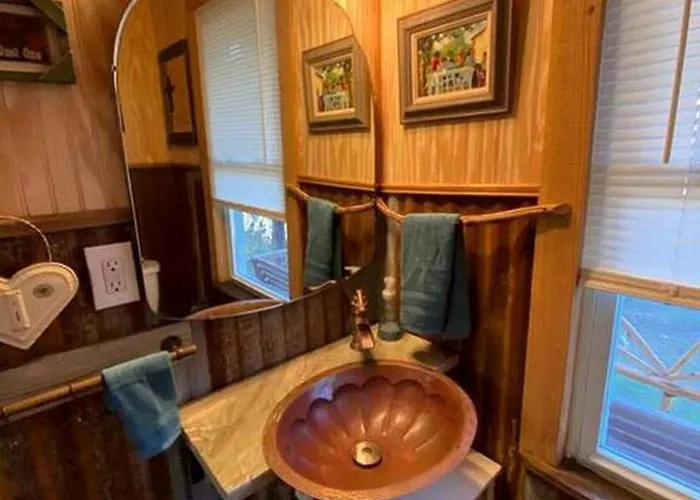 Rustic Texas Hill Country Vacation Rental With A Fire Pit