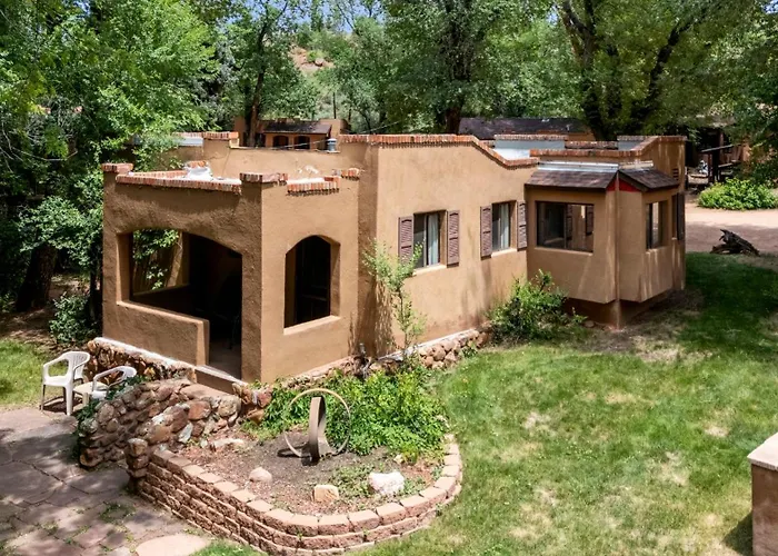 Town-N-Country Cottages