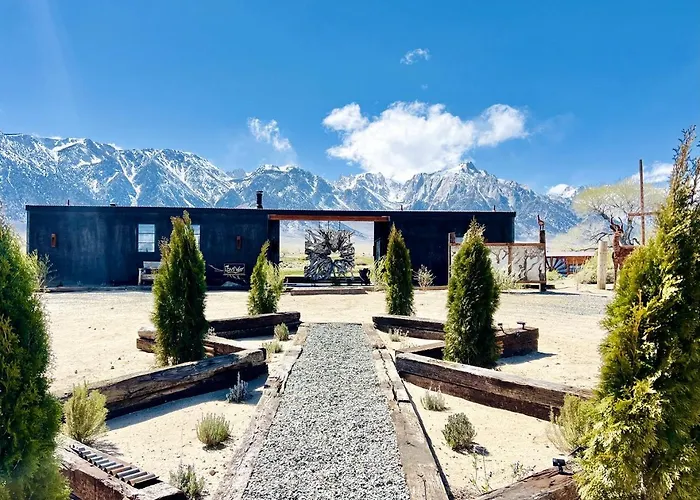 Luxury Design Rental With Breathtaking Mountain Views In Lone Pine, California