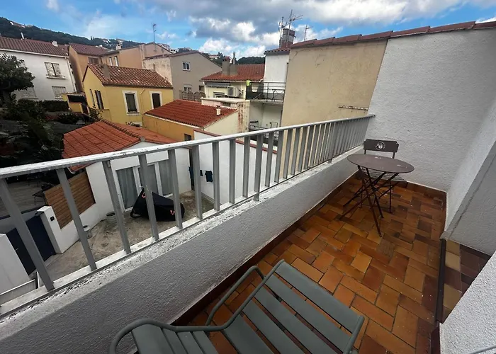 Port-Vendres: Superbe T2 proche des quais pour un séjour romantique - FR-1-309-531