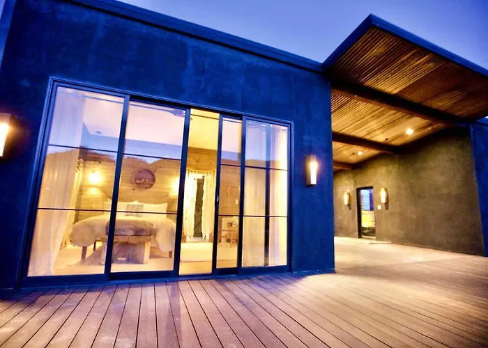 Luxury Design Rental With Breathtaking Mountain Views In Lone Pine, California