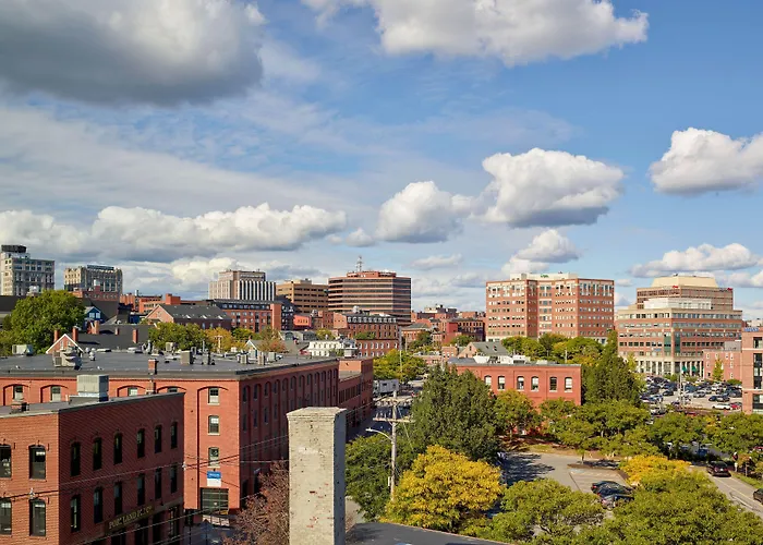 Airport Hotel: Aloft Portland Downtown Waterfront Me