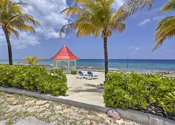 Lovely 'Sea Dreams Villa' W/ Private Beach & Deck!