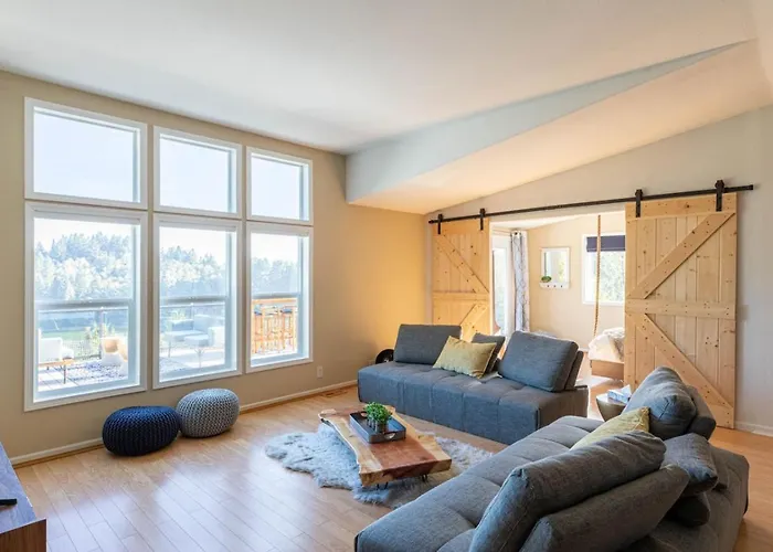 Tenmile Lakeview Hideaway