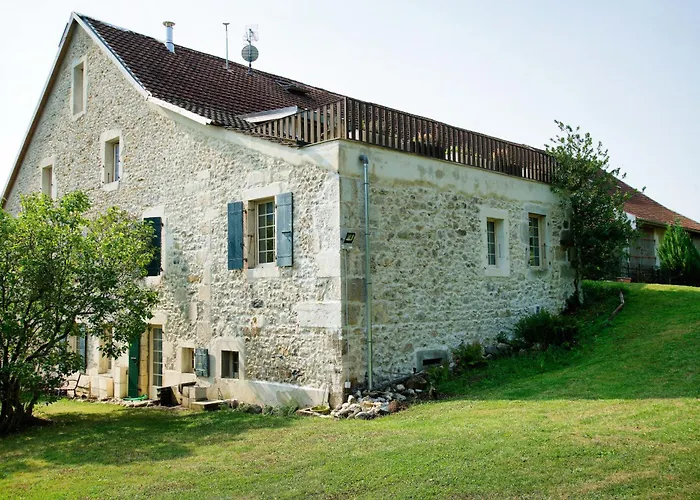 Duplex dans grande ferme rénovée