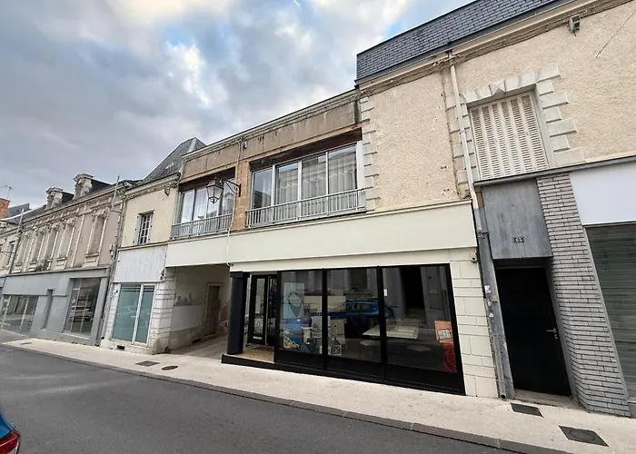 Relais des Arts, très spacieux et lumineux centre ville thouars