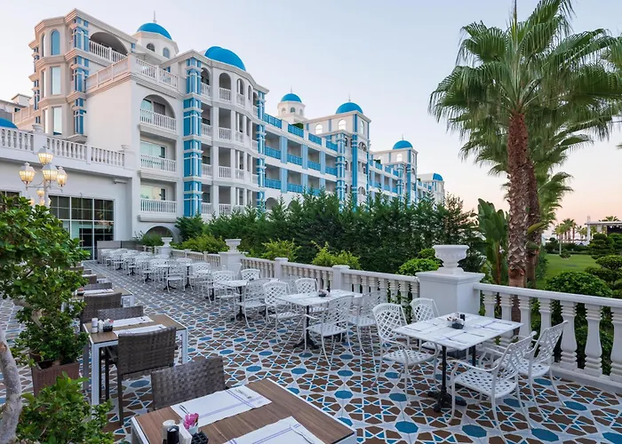 Rubi Platinum Spa Resort & Suites
