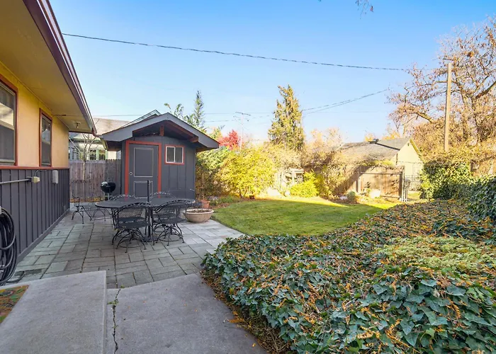 Couple'S Getaway In North End Boise - Walk To Dtwn