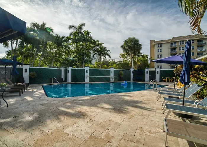 Casa Cordova Apartments By Lowkl