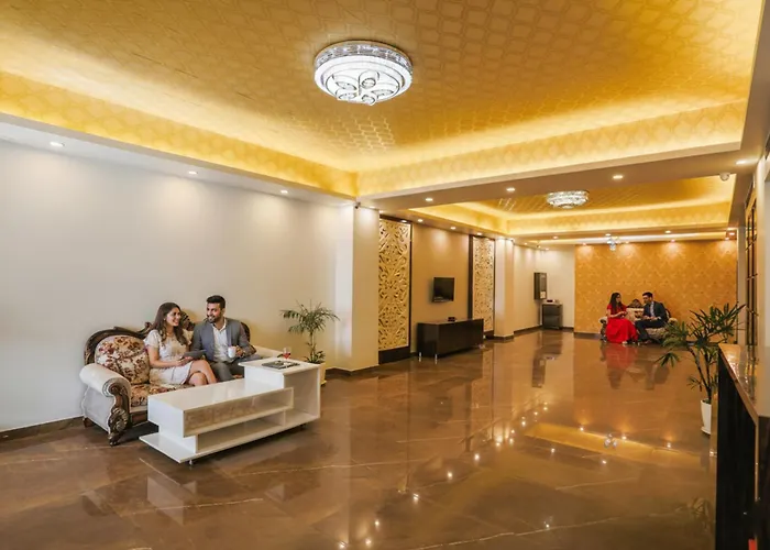 Airport Hotel: Via Kapashera Residency