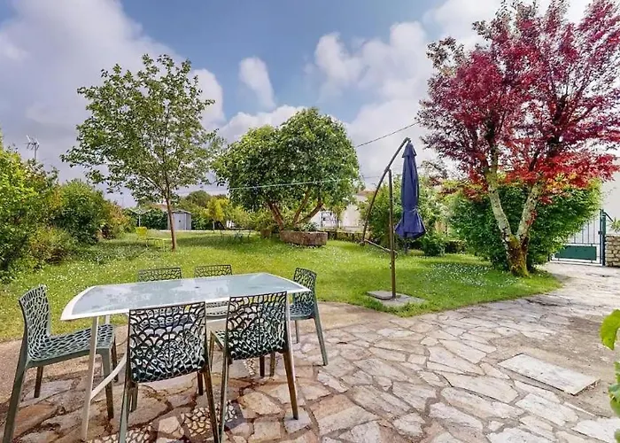 Maison Charentaise 12 à 14 personnes