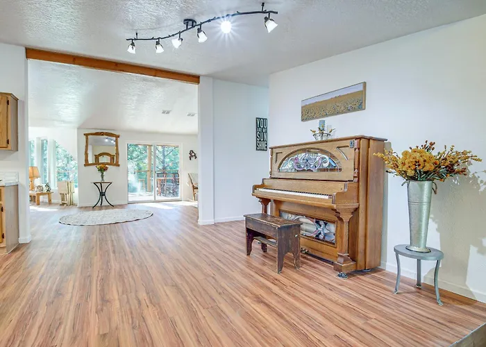 Riverfront Relaxation: Secluded Jacksonville Home