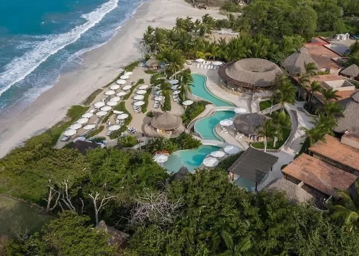 Family Retreat Villa Heated Beach Club Access