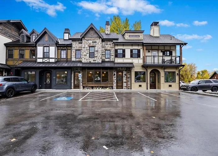 The Oak Room - 2Br 2Ba Modern Mountain Loft Near Park City & Sundance Ski Resorts